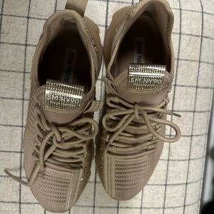 Steve Madden SM NY90 Shoes